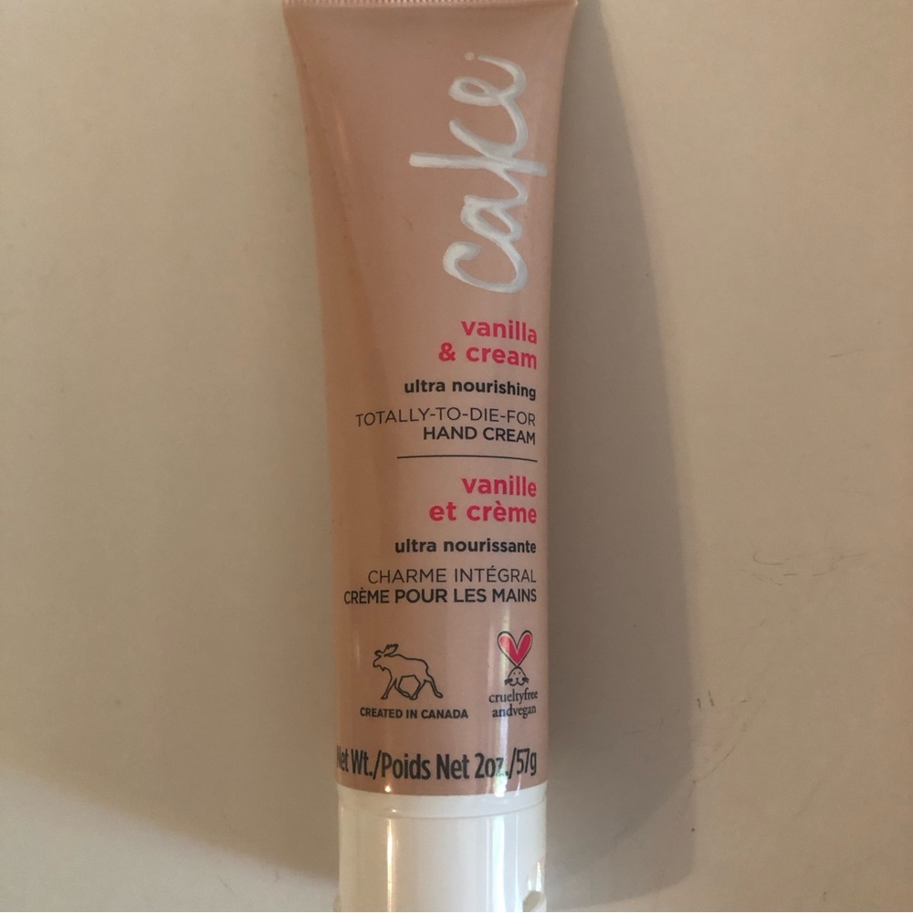 CAKE Shower Wash & Hand Cream Set NWT - Picture 3 of 3